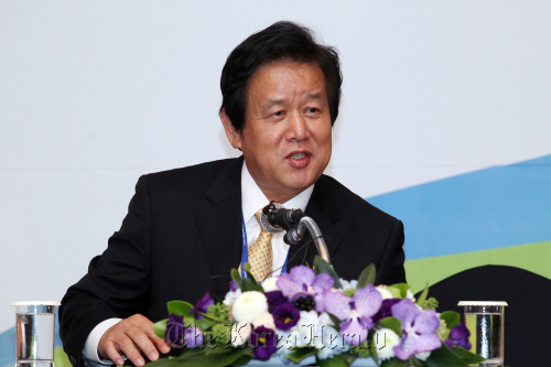 Shim Myung-pil, head of the Office of National River Restoration.  Land Ministry