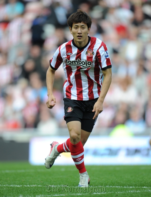 Sunderland striker Ji Dong-won  Sunderland AFC