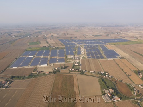 Hanwha’s solar power plant located in Rovigo, Italy.