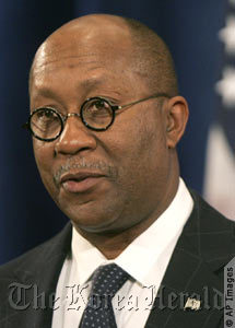 USTR Ron Kirk.  AP-Yonhap News\r\nUSTR Ron Kirk.  AP-Yonhap News
