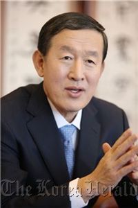 GS Group chairman Huh Chang-soo