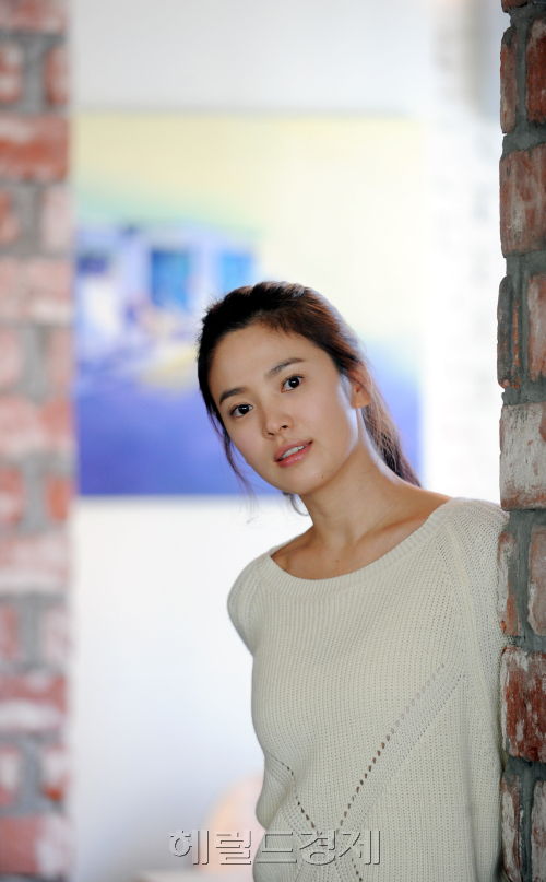 영화 '오늘' 주연배우 송혜교 인터뷰./ 안훈기자 rosedale@ 2011.10.19\r\n영화 '오늘' 주연배우 송혜교 인터뷰./ 안훈기자 rosedale@ 2011.10.19
