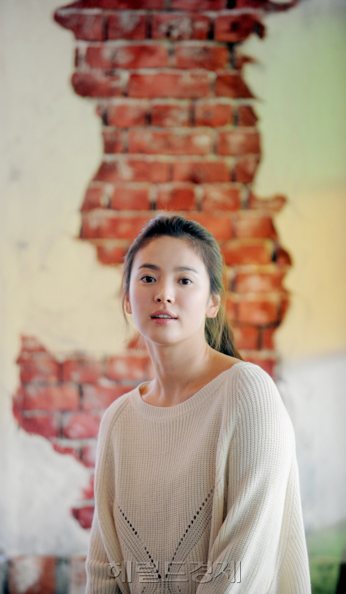 영화 '오늘' 주연배우 송혜교 인터뷰./ 안훈기자 rosedale@ 2011.10.19\r\n영화 '오늘' 주연배우 송혜교 인터뷰./ 안훈기자 rosedale@ 2011.10.19