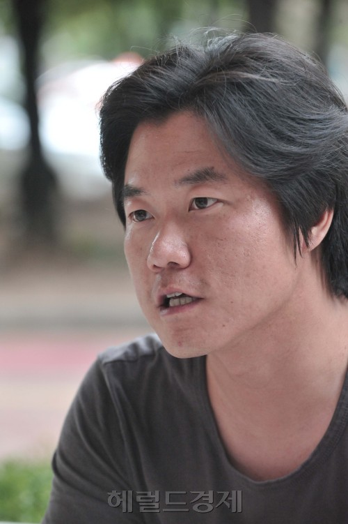 KBS 나영석PD.<br />정희조 기자/checho@heraldm.com 110712\r\nKBS 나영석PD.\r\n정희조 기자/checho@heraldm.com 110712