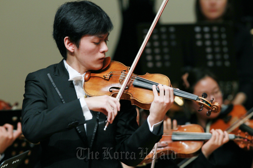 Taiwanese violinist Yu Chien Tseng Tongyeong International Music Festival Foundation