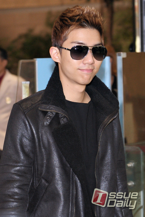 Kevin (Kevin Ji Yeob Kim) 가수
