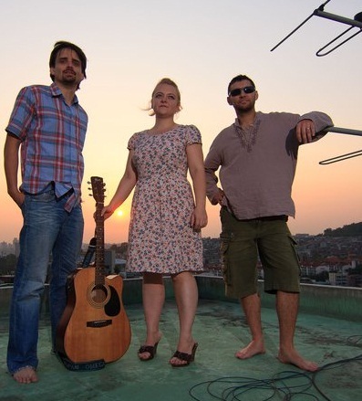 The Dirty 30s will perform at the folk night in Itaewon on Friday.