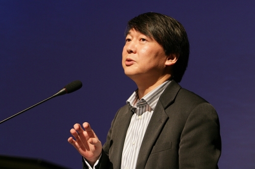 안철수 기업인, 교수 출생1962년 2월 26일 (부산광역시)소속안철수연구소 (이사회의장, CLO), 노리타운스튜디오 (의장)