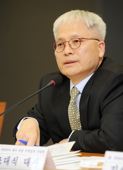 조대식 외무공무원 소속 주리비아 대사관 (대사)