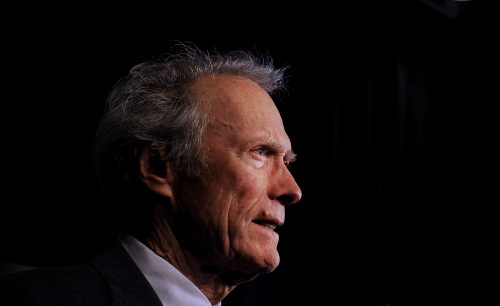 Movie director Clint Eastwood attends the Washington, D.C. premiere of his film “J. Edgar” at the Newseum Tuesday. (Olivier Douliery/Abaca Press/MCT)
클린트 이스트우드 (Clint Eastwood) 영화배우, 영화감독