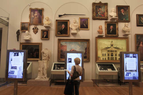 <YONHAP PHOTO-0362> This Nov. 8, 2011 photo shows a display of artwork in the Robert H. and Clarice Smith New York Gallery of American History at the New York Historical Society museum in New York. The New-York Historical Society has added a children's museum, loads of interactive features, and a motion-sensitive reproduction of a 19th-century painting. These are some of the changes at New York City's oldest museum following a three-year, $65 million renovation. It reopens to the public on Friday, Nov. 11, 2011. (AP Photo/Frank Franklin II)/2011-11-11 05:44:59/ <저작권자 ⓒ 1980-2011 ㈜연합뉴스. 무단 전재 재배포 금지.>
Artwork is shown in the Robert H. and Clarice Smith New York Gallery of American History at the New York Historical Society museum on Nov. 8. AP-Yonhap News
