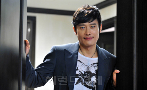 이병헌<br />김명섭 기자 msiron@\r\n이병헌\r\n김명섭 기자 msiron@