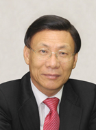 김종신 공기업인 출생 음력 1945년 10월 19일 소속 한국수력원자력 (대표이사 사장), 세계원자력협회 (이사), 미국 전력연구소 (이사)