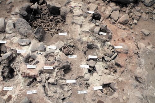 Picture handed by El Comercio daily showing part of the remains of 44 children killed between 600 and 700 years ago found on November 19, 2011 near a stone funeral tower -- known locally as chullpas -- in the Sillustani archeological site, located some 1,300 Km south-east of Lima, near Lake Titicaca, which Peru shares with Bolivia.(AFP PHOTO/EL COMERCIO)