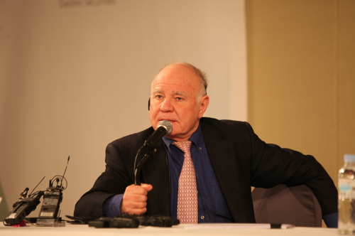 마크 파버 (Marc Faber) 금융인 출생 1946년 2월 28일 (스위스)소속 마크 파버 리미티드 (회장)