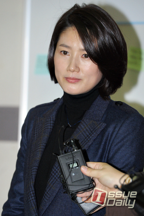 심은하 전 영화배우