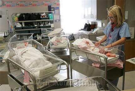 헬스. 인구 신생아  Is economy best birth control? US births dip again