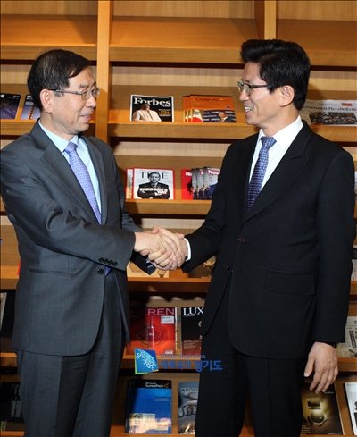 박원순 서울시장\r\n김문수 경기도지사