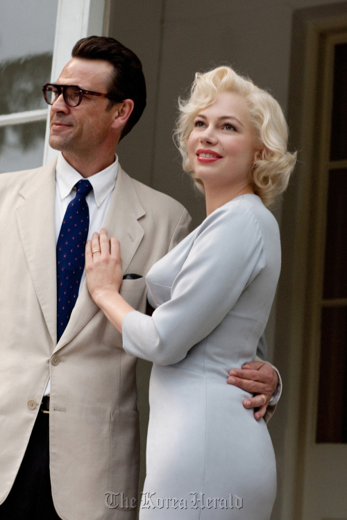 Dougray Scott and Michelle Williams star in “My Week With Marilyn.”  MCT