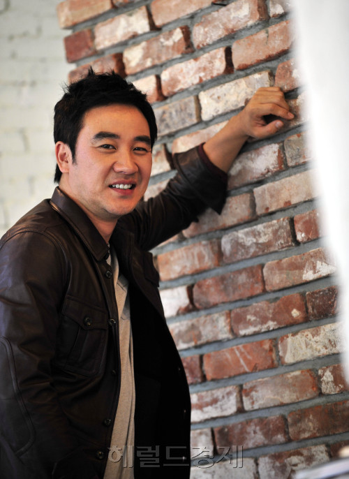 엄태웅<br />김명섭 기자 msiron@\r\n엄태웅\r\n김명섭 기자 msiron@
