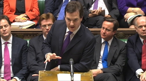 <YONHAP PHOTO-2830> Britain's Chancellor of the Exchequer George Osborne outlines his Autumn budget statement in parliament while flanked by Chief Secretary to the Treasury Danny Alexander (2nd L) and Prime Minister David Cameron (2nd R) in London November 29, 2011. REUTERS/Parbul TV via Reuters TV (BRITAIN - Tags: BUSINESS POLITICS) FOR EDITORIAL USE ONLY. NOT FOR SALE FOR MARKETING OR ADVERTISING CAMPAIGNS/2011-11-29 23:49:34/ <저작권자 ⓒ 1980-2011 ㈜연합뉴스. 무단 전재 재배포 금지.>\r\n<YONHAP PHOTO-2830> Britain's Chancellor of the Exchequer George Osborne outlines his Autumn budget statement in parliament while flanked by Chief Secretary to the Treasury Danny Alexander (2nd L) and Prime Minister David Cameron (2nd R) in London November 29, 2011. REUTERS/Parbul TV via Reuters TV (BRITAIN - Tags: BUSINESS POLITICS) FOR EDITORIAL USE ONLY. NOT FOR SALE FOR MARKETING OR ADVERTISING CAMPAIGNS/2011-11-29 23:49:34/ <저작권자 ⓒ 1980-2011 ㈜연합뉴스. 무단 전재 재배포 금지.>