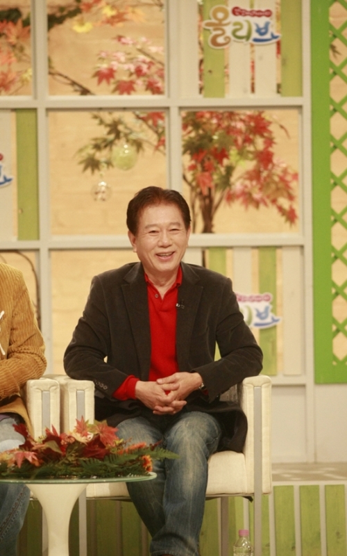 배한성 성우