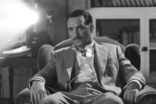 <YONHAP PHOTO-0899> In this film publicity image released by The Weinstein Company, Jean Dujardin portrays George Valentin in "The Artist." (AP Photo/The Weinstein Company)/2011-11-19 14:07:10/ <저작권자 ⓒ 1980-2011 ㈜연합뉴스. 무단 전재 재배포 금지.>
Jean Dujardin portrays George Valentin in “The Artist.” AP-Yonhap News