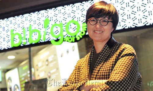 노희영 CJ그룹 전략고문<br />김명섭 기자 msiron@
Noh Hee-young, executive director of CJ’s brand communication. Kim Myung-sub/The Korea Herald