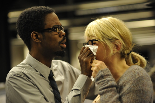 <YONHAP PHOTO-0534> In this film publicity image released by Sundance Film Festival, Chris Rock, left, and Julie Delpy are shown in a scene from, "2 Days in New York," premiering at the 2012 Sundance Film Festival. (AP Photo/Sundance Film Festival, Walter Thomson)/2011-12-06 06:03:24/ <저작권자 ⓒ 1980-2011 ㈜연합뉴스. 무단 전재 재배포 금지.>
Chris Rock (left) and Julie Delpy appear in “2 Days in New York,” which is premiering at the 2012 Sundance Film Festival.  AP-Yonhap News