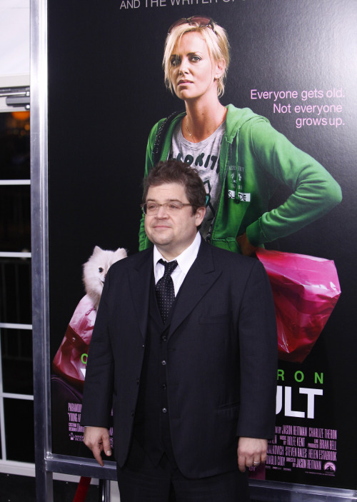 <YONHAP PHOTO-1252> Actor Patton Oswalt attends the premiere of "Young Adult" at the Ziegfeld Theatre on Thursday, Dec. 8, 2011 in New York. (AP Photo/Peter Kramer)/2011-12-09 11:35:29/ <저작권자 ⓒ 1980-2011 ㈜연합뉴스. 무단 전재 재배포 금지.>
Actor Patton Oswalt attends the premiere of “Young Adult” at the Ziegfeld Theatre on Dec. 8 in New York. AP-Yonhap News