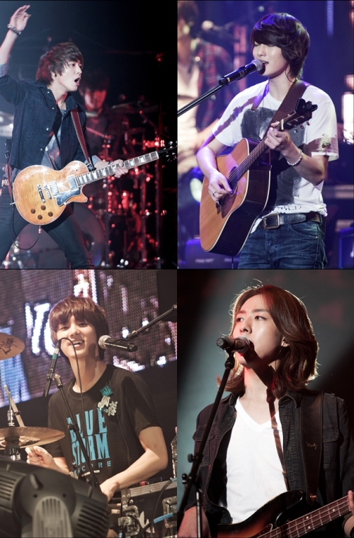 씨엔블루 (CNBLUE) 가수 멤버 정용화(보컬, 기타, 리더), 이정신(베이스, 랩), 이종현(보컬, 기타), 강민혁(드럼)