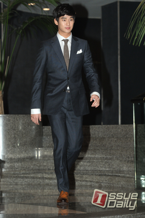 김수현 배우