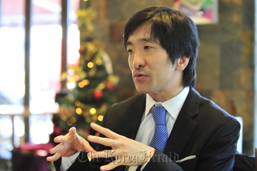 코리아커넥션 막심파케회장<br />김명섭 기자 msiron@
Korean Connection founder Maxime Paquet talks to The Korea Herald in an interview in Seoul, Tuesday. The Korea Herald/Kim Myung-sub
Korean Connection founder Maxime Paquet talks to The Korea Herald in an interview in Seoul, Tuesday. The Korea Herald/Kim Myung-sub