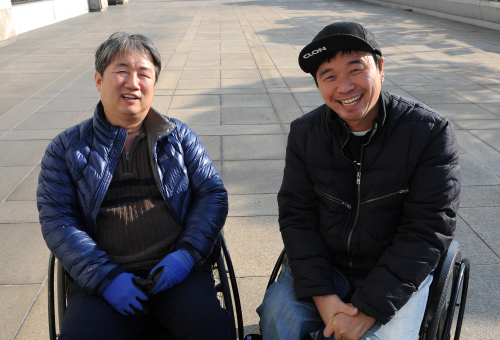 강원래&김영건 인터뷰<br />이상섭 기자. babtong@heraldm.com 2011.12.06\r\n강원래&김영건 인터뷰\r\n이상섭 기자. babtong@heraldm.com 2011.12.06