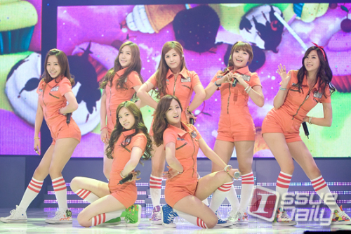 에이핑크 (A pink) 가수 멤버 손나은, 박초롱, 오하영, 정은지, 홍유경, 김남주, 윤보미