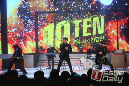 헤이즈 (HAZE) 가수 멤버 이승준(보컬), 송석민(기타), Lovin(베이스), 정재현(FX사운드), 신동주(드럼)