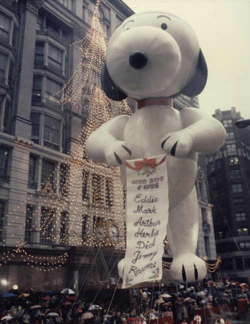 One of the historic
photos featured in the
“America’s Parade:
Celebrating 85 Years of
the Macy’s
Thanksgiving Day
Parade” exhibit at the
Children’s Museum of
Manhattan in New York
AP-Yonhap News