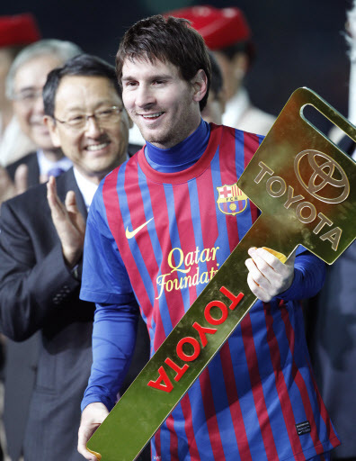 리오넬 메시(Lionel Messi), 축구선수(FC 바르셀로나)(아르헨티나)/‘메시 환상쇼앞에 네이마르는 허둥지둥’.....바르셀로나 산토스 4-0 승리