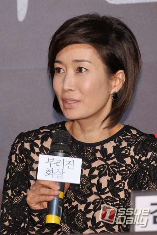 나영희(방숙희), 탤런트, 영화배우/ 영화 ‘부러진 화살’ 나영희 “남편의 판사 친구 분께 이 영화 추천”