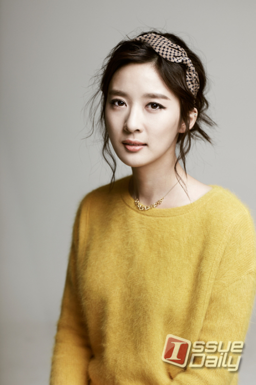 이청아, 영화배우/ “크리스마스, 1월 1일도 같이 있고 싶은데...어떡하죠?”