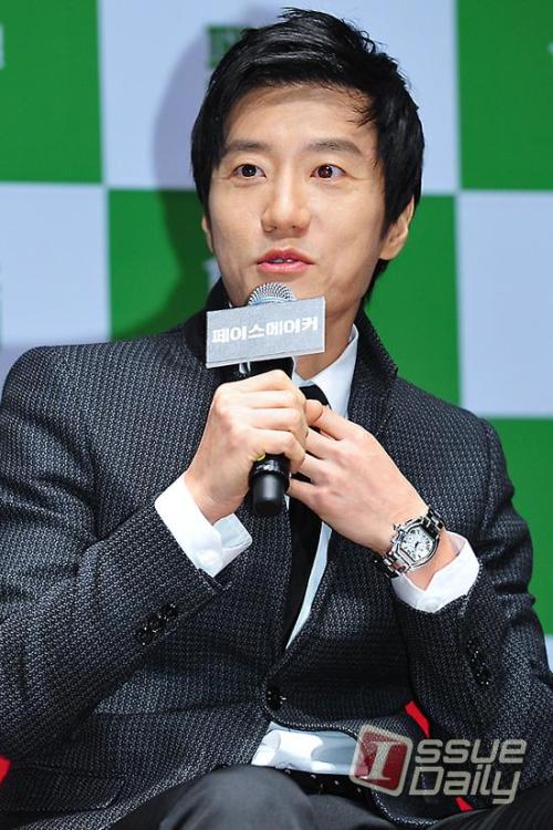 김명민, 탤런트, 영화배우/ 영화 ‘페이스 메이커’ 김명민 “마라토너처럼 뛰다 10년은 늙어..”