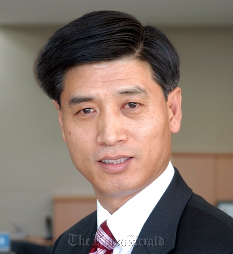 김덕만, 국민권익위원회 (대변인)/Brief Anti-corruption official honored for work with media