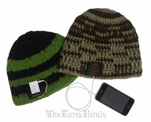 Aerial 7 “Sound Disk Beanie”