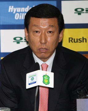 최강희, 축구감독/ Choi Kang-hee named new head coach for national football team