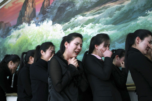 김정일 사망/ Son of late North Korean leader leads mourning