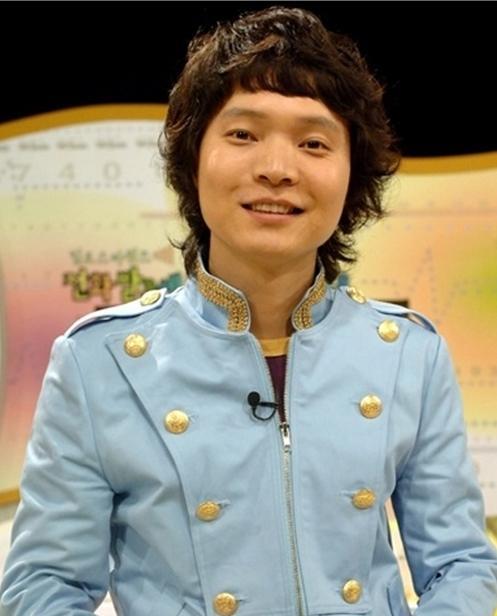 신정환, 가수,MC/ 신정환, 성탄절 기념 가석방..“몸과 마음을 추스르는 것이 우선”