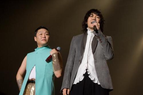 싸이(박재상), 가수,음악PD/김장훈, 가수/  싸이-김장훈, 광란의 무대-여장은 옵션 ‘오감만족’