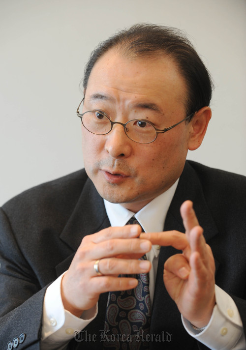 GE에너지 공성도사장.<br />이상섭 기자. babtong@heraldm.com 2011.12.14
Gong Sung-do, president of the Korean arm of GE Energy.