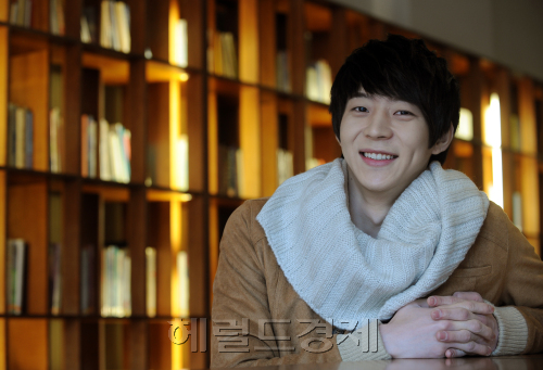 천일의 약속 박유환인터뷰.<br />이상섭 기자 babtong@heraldm.com 2011.12.22\r\n천일의 약속 박유환인터뷰.\n이상섭 기자 babtong@heraldm.com 2011.12.22