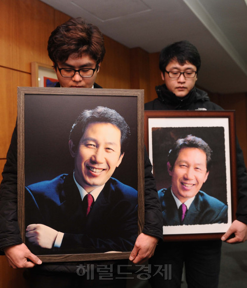 김근태, 민주당 상임고문(1947년 2월 14일 (경기도 부천) - 2011년 12월 30일소속)/김근태 별세/ “민주화의 큰별이 졌다”…슬픔에 젖은 故김근태 고문 빈소